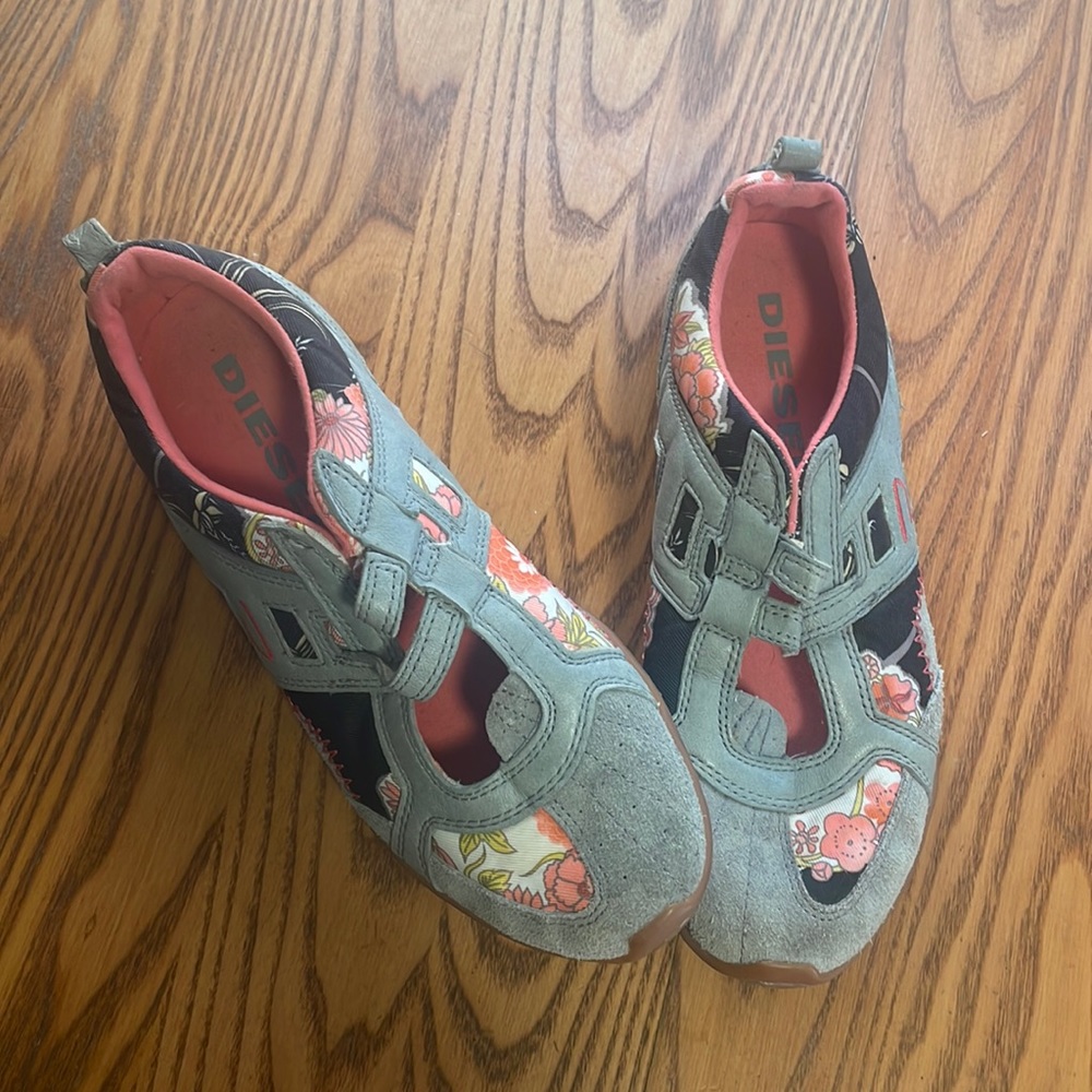 Diesel KYUSHU Women’s size 8.5 slip on